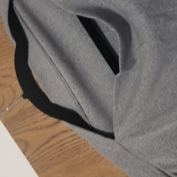 1 2x left💥New boutique ribbed knit zip sleeve top - Picture 9 of 12